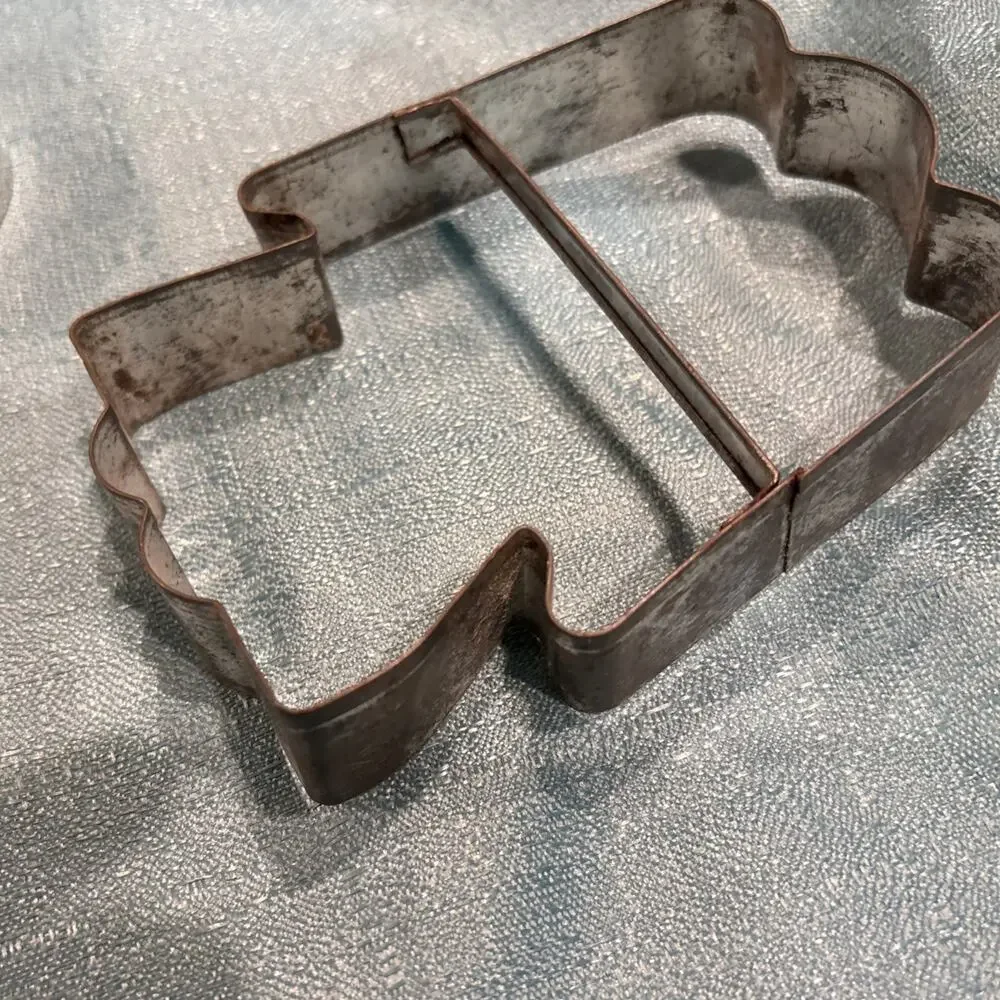 Random Mix Of 5 LARGE Vintage Christmas Cookie Cutters